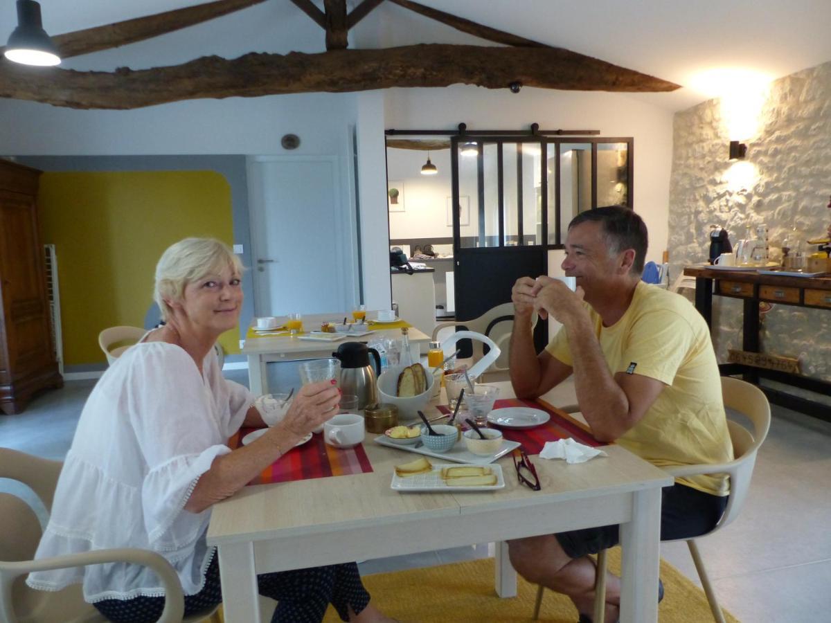 Bed and Breakfast L'Alambic De L'Estuaire à Saint-Fort-sur-Gironde Extérieur photo